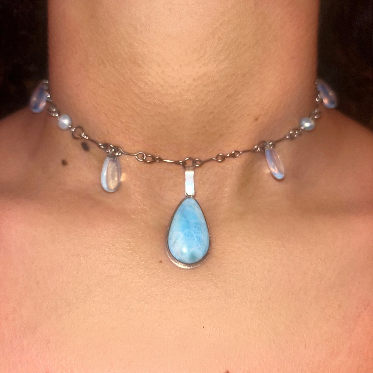 Lagrima Choker & Press-On Nail Set